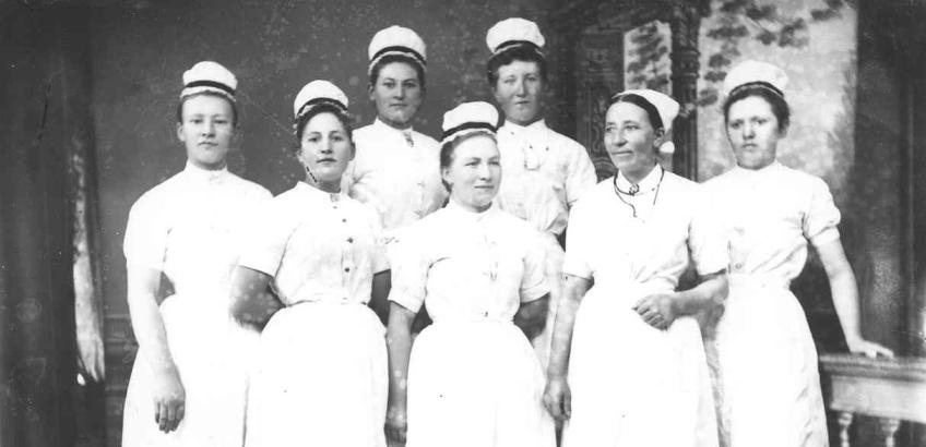 Sygeplejesker omkring 1900 ""