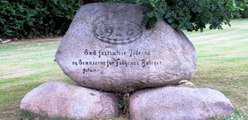 Genforeningssten, Bregentvedvej 10, Haslev Genforeningssten ved Haslev Højskole