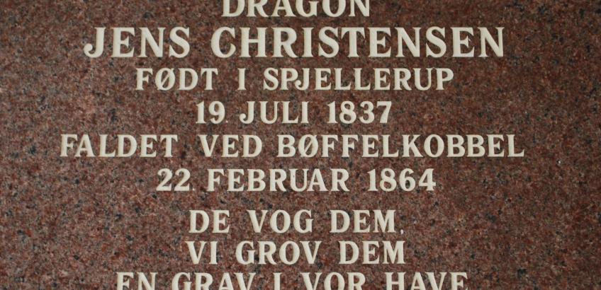 Dragon Jens Christensens gravsten